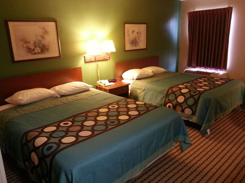 Super 8 By Wyndham Dawsonville Dış mekan fotoğraf